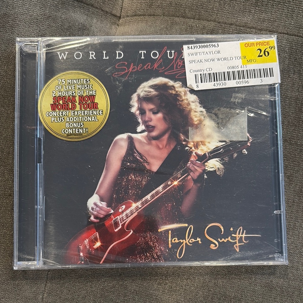 Taylor Swift Speak Now World Tour DVD and CD Set ~NWT~a Taylor collector’s dream